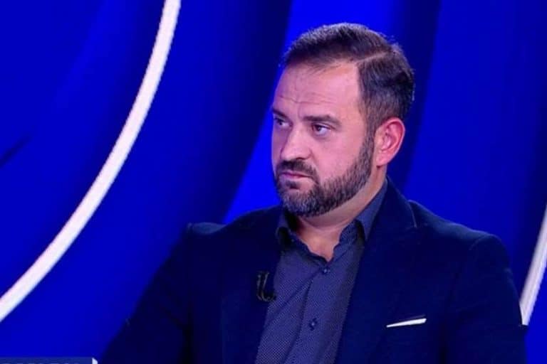 დავით ჩიხელიძე: გიორგი კალატოზის მხრიდან ლეიკემიით დაავადებულ ბავშვებზე ხუმრობა ყოველგვარ ადამიანურ და მორალურ ჩარჩოს სცდება. შეიძლება ადამიანს სხვადასხვა პოლიტიკური შეხედულება ჰქონდეს, შეიძლება ბევრ საკითხზე ვიკამათოთ, მაგრამ ავადმყოფი ბავშვების ტკივილი არ უნდა გახდეს არც დაცინვის, არც თვითდამკვიდრების და არც პოპულარობის მოპოვების საშუალება