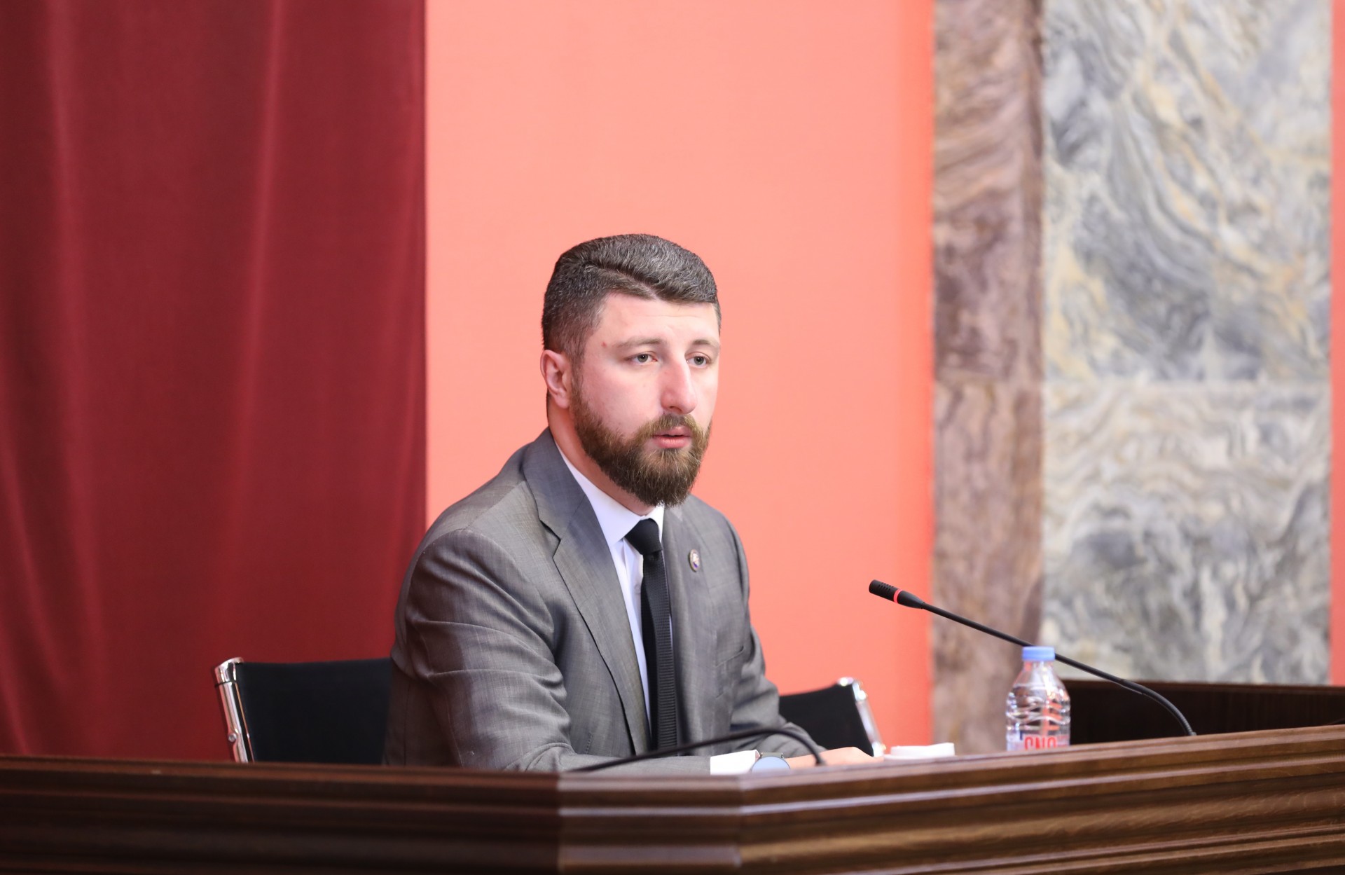 არჩილ გორდულაძე: „ერთიანმა ნაციონალურმა მოძრაობამ“ ხელისუფლების ფლობის პერიოდში შექმნა და განავითარა მკვლელობების, წამების და სხვაგვარი ძალადობის შემთხვევები, რაც გასცილდა ერთეული შემთხვევების ფარგლებს და სისტემური და სისტემატური ხასიათი მიიღო
