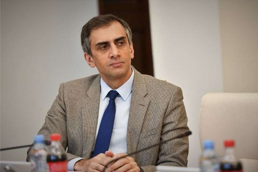 გიორგი კახიანი: არავინ სარჩელში „ნაციონალურ მოძრაობას“ ომის დაწყებას არ აბრალებს – მათ სურთ, თავისი მძიმე ქმედებები სახელმწიფო ინტერესებით გადაფარონ
