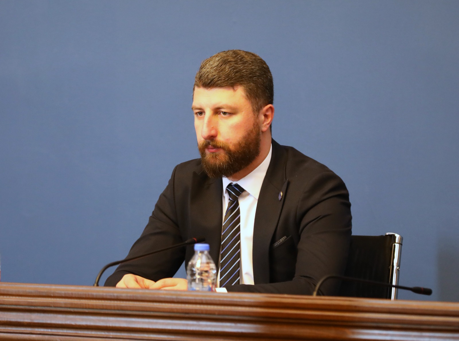 არჩილ გორდულაძე: უკრაინაში ბოლო 3 წელიწადში აიკრძალა 22 პარტია, მოლდოვაში აიკრძალა 8 პარტია, ევროპაში ბოლო ათწლეულებში აიკრძალა 150 პარტია. არ გამოვა, რომ იქ პარტიების აკრძალვა დემოკრატიის წინსვლა იყოს და საქართველოში – უკუსვლა. ჩვენ ვიცავთ კონსტიტუციურ წესრიგს!