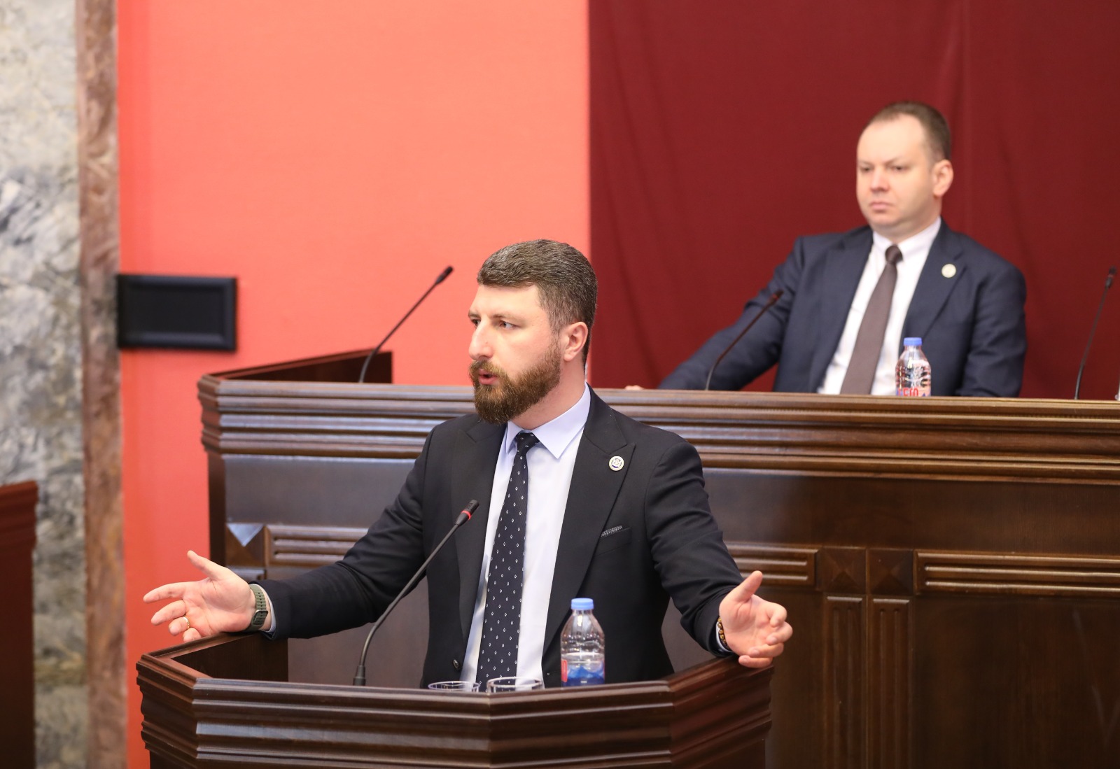 არჩილ გორდულაძე: უკრაინაში რუსეთის შეჭრის პირველივე წუთებიდან გამოვლინდა არაკონსტიტუციური პოლიტიკური პარტიების მიზანი და მცდელობა, ომის ფონზე საქართველოსა და რუსეთს შორის კონფლიქტი გაემწვავებინათ. ეს პოლიტიკური პარტიები ისწრაფვიან, უცხოეთიდან „დაისაჯოს“ საქართველოს სახელმწიფო